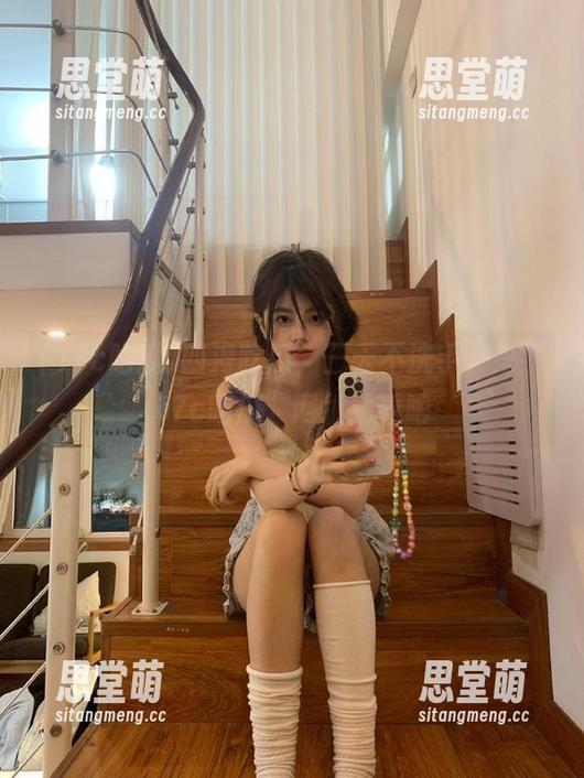 17c吃瓜 四海吃瓜,三天不洗手,来“17c吃瓜”网址看看吧