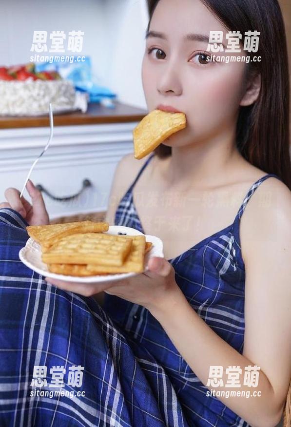 17c吃瓜发布新一轮黑料，期待中的瓜终于来了！