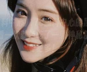 17c黑料中心的黑料真精彩，观看一次就像吃了一颗神秘糖果，想要更多！