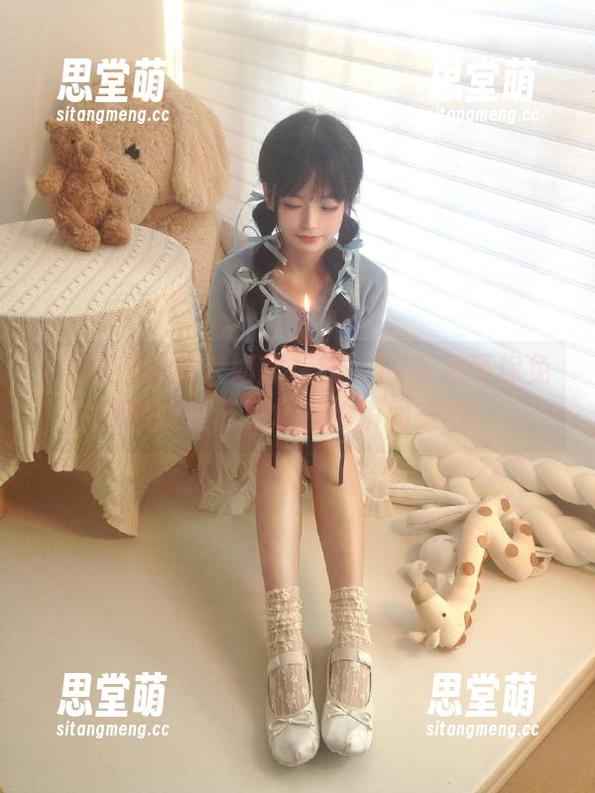 17吃瓜 从未如此在线:17吃瓜带你免费感受蘑菇和爆料的瞬间交融!