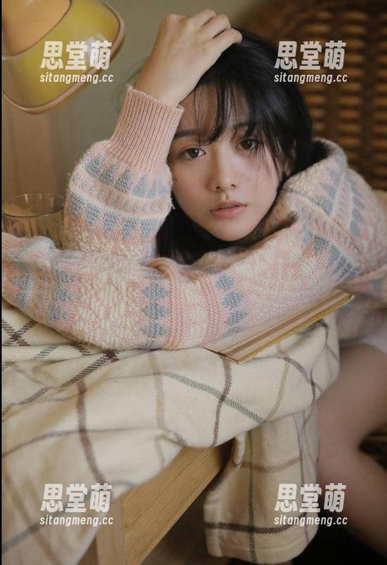 “51cg网”——在这里吃瓜，保障让你永久感受到“友谊的小船说翻就翻”的乐趣！