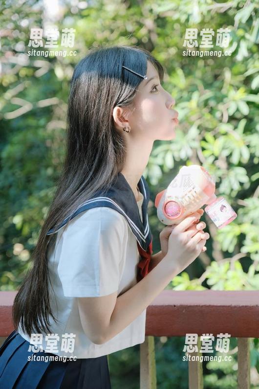 51免费吃瓜 观看51免费吃瓜,见证人间百态,吃瓜更有滋味!