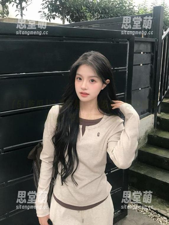 这是不是“51吃瓜”网址的免费版？节操跌落一地。