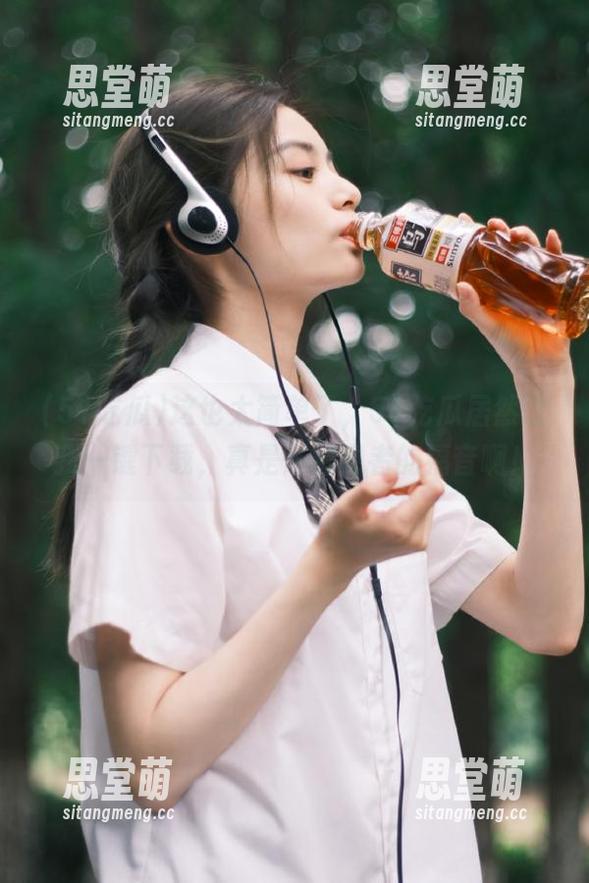 这也太简单了，51吃瓜居然让我一键下载，真是懒癌患者的福音啊！