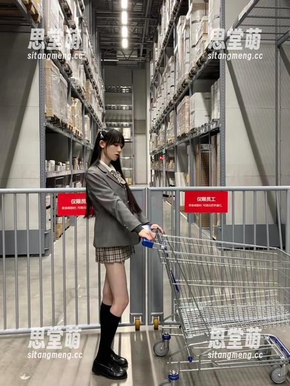 51吃瓜群众在线，八卦话题轮番上演，快来和我一起狂欢！