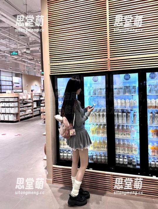 国民应用“610黑料”ios版，总有让你欲罢不能的瓜，真是太神奇了！
