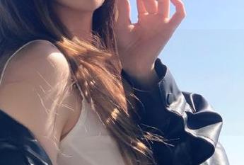 下载718娱乐圈，看八卦消息的同时，也许能顺便揭开你老朋友的秘密哦！