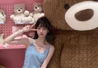 91cg8.com网页：谁在偷看，瓜太精彩我都不敢眨眼！