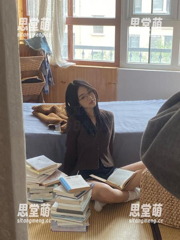 91吃瓜 91吃瓜网站,这些黑料真是满满的戏剧性,今日份的娱乐早课开讲了!