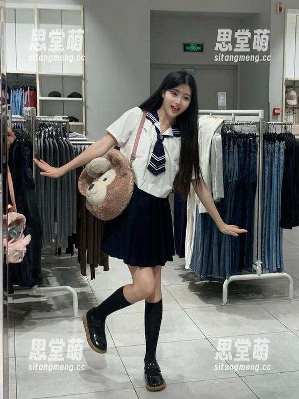 遇见91黑料网站，总能让我脑海里冒出一堆‘想象’...不过该怎么说呢？