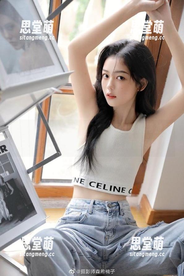 98吃瓜 让人忍俊不禁,98吃瓜网址每天都有新惊喜,别说我没提醒你!
