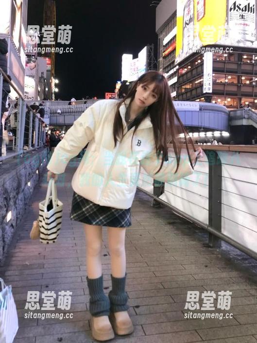cg网 cg网:当我在这个app上追踪八卦时,我的人生竟然被刷新了!