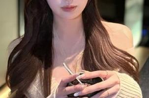 在zztt155.ccm上导航，黑料瞬间送货到家，吃瓜不停歇！