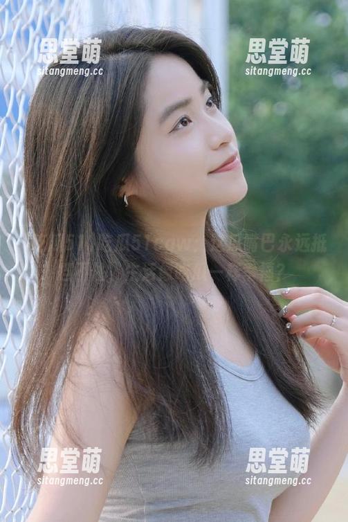 吃瓜51 吃瓜51cgw:这瓜嘴巴永远抵挡不住,生活像吃瓜一样幸福?