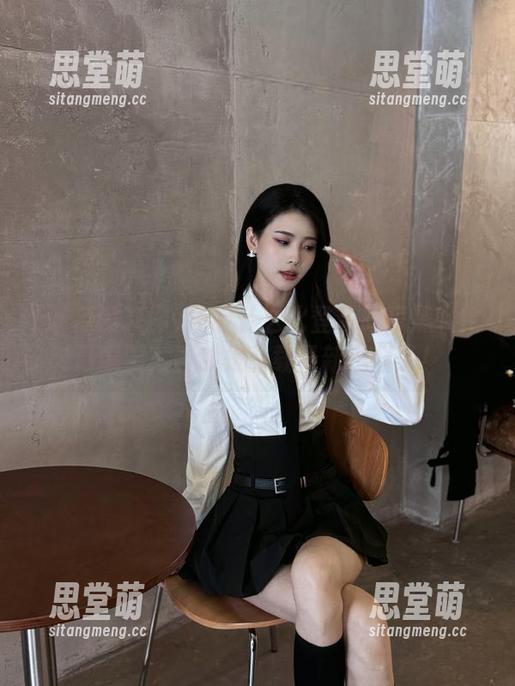吃瓜黑料网 还有什么比登录吃瓜黑料网更重要?当然是下载最新黑料了!