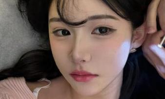 ios系统也想吃瓜？快来‘扒哥黑料’下载，内幕等你来揭晓！