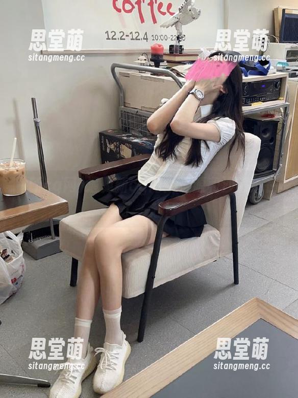遇见新cg网：资源和沙雕连在了一起！