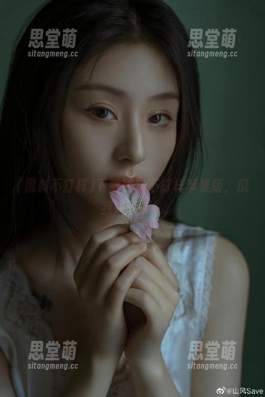 下载黑料不打样苹果版，瓜我摘不停！