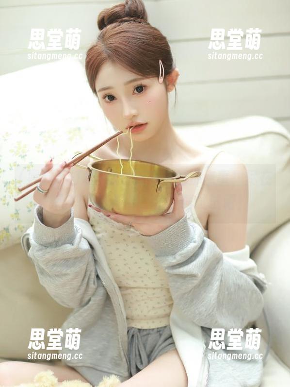 你最想知道的那点事，尽在“黑料不打样”，快下载试试吧！