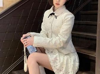 “17c黑料不打烊”，看着等着收藏好料的我，真是个不折不扣的瓜迷！