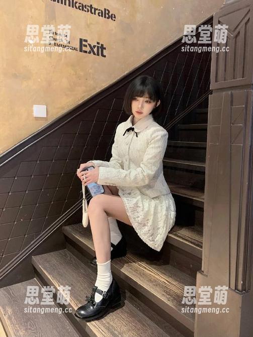 “17c黑料不打烊”，看着等着收藏好料的我，真是个不折不扣的瓜迷！