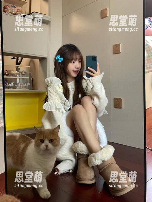 网页上zztt24黑料不打烊，光剑变身的奇妙瞬间，你可敢来一探究竟？
