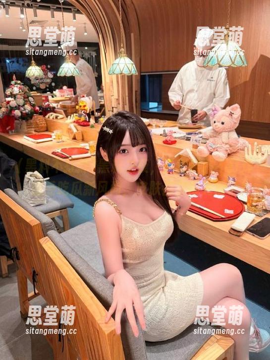黑料之夜，下载黑料不打烊，感受吃瓜新风尚，皮肤都变得光滑了！