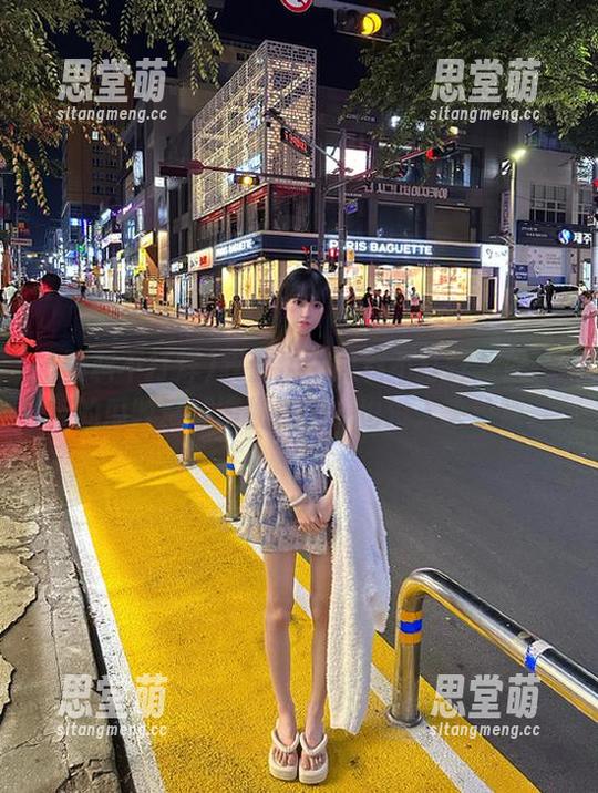 我都快把黑料不打烊万里长征的瓜收藏成博物馆了，也没人来参观。