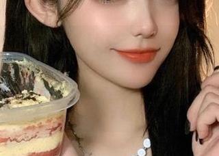 好家伙！“黑料吃瓜不打烊”又发布了往期，真是吃瓜群众的福音啊！