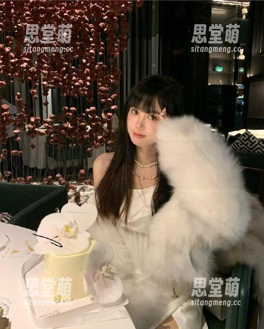 安卓版黑料社区又来了！吃瓜让我想到了那些尴尬瞬间…