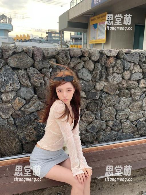 奇怪，为什么这条黑料社区的线路越走越模糊，明明刚才那个入口很清晰啊！