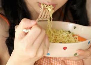 黑料网发布的那些瓜，我真的看了就想…这种写法也是没谁了吧？