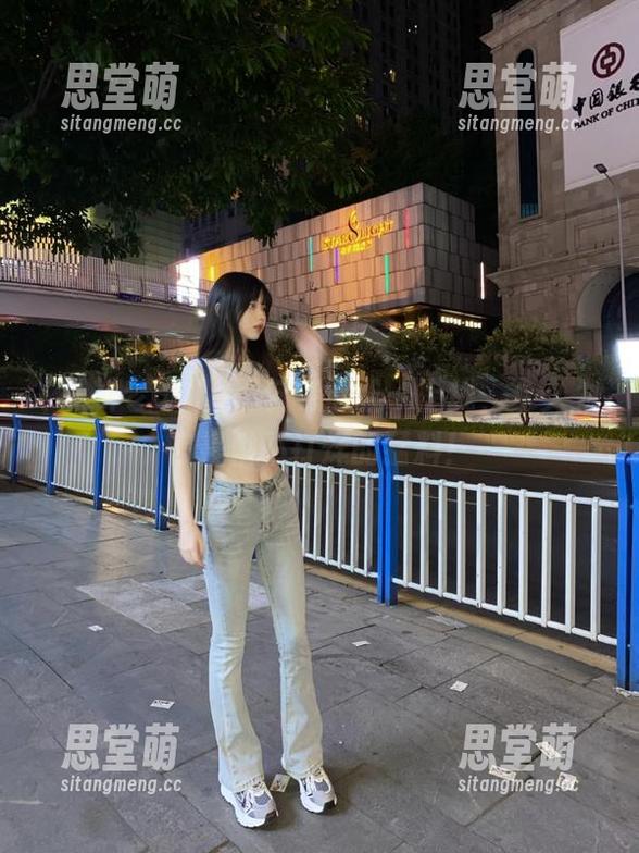 黑料老司机 黑料老司机一上线,永久为你提供不打烊的猛料!